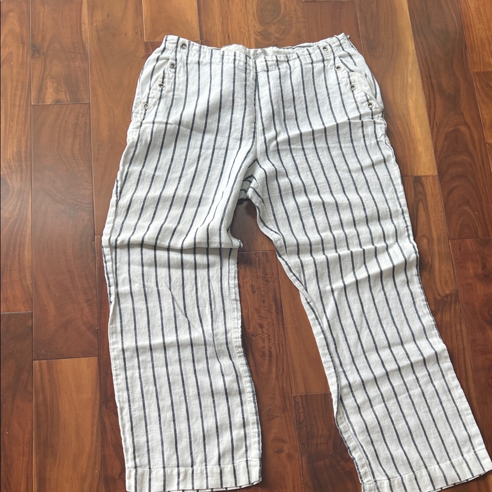 Chico’s linen Striped White and Black Pants